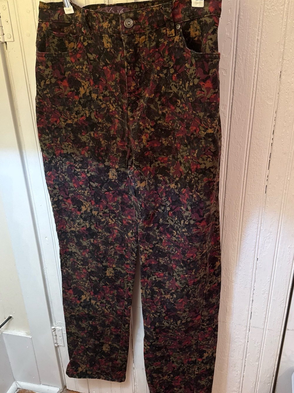 Gloria Vanderbilt Corduroy Straight-Leg Pants in Olive Multi-Print